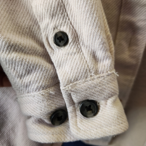 Carhartt Ivory Workshirt Jacket with Chest Pockets - Picture 4 of 10